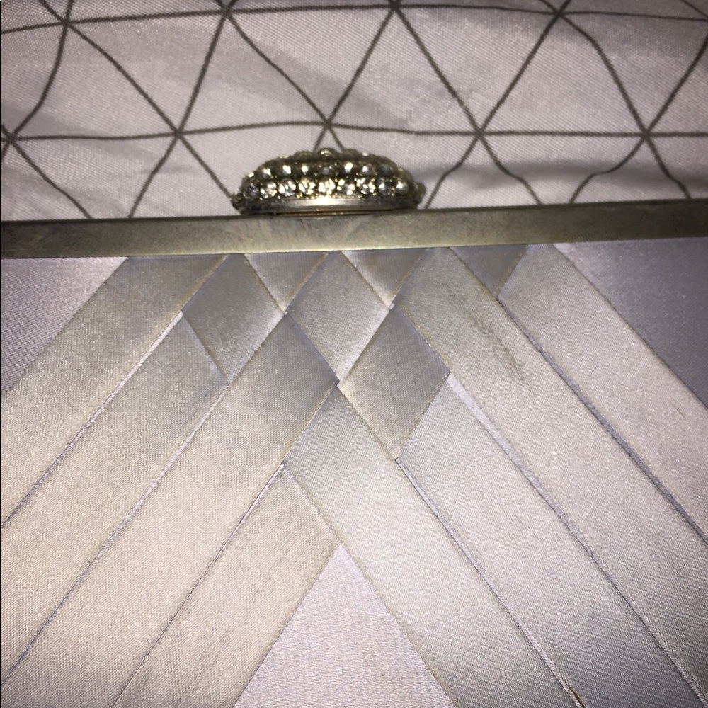 Clutch - Picture 2 of 4